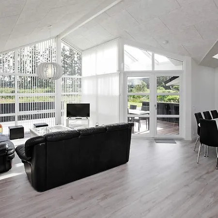 5 Star Holiday Home In Lokken 度假居